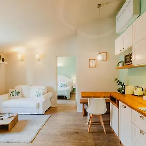 Appartamento 51, Forte dei Marmi